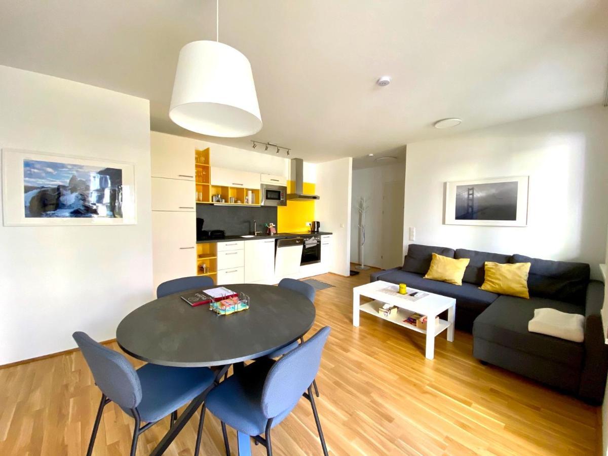 Topmodernes Sonnenwohnen Apartment Bei U-Bahn Und Therme Wien Oberlaa, 15 Min Bis Stephansplatz Viena Exterior foto